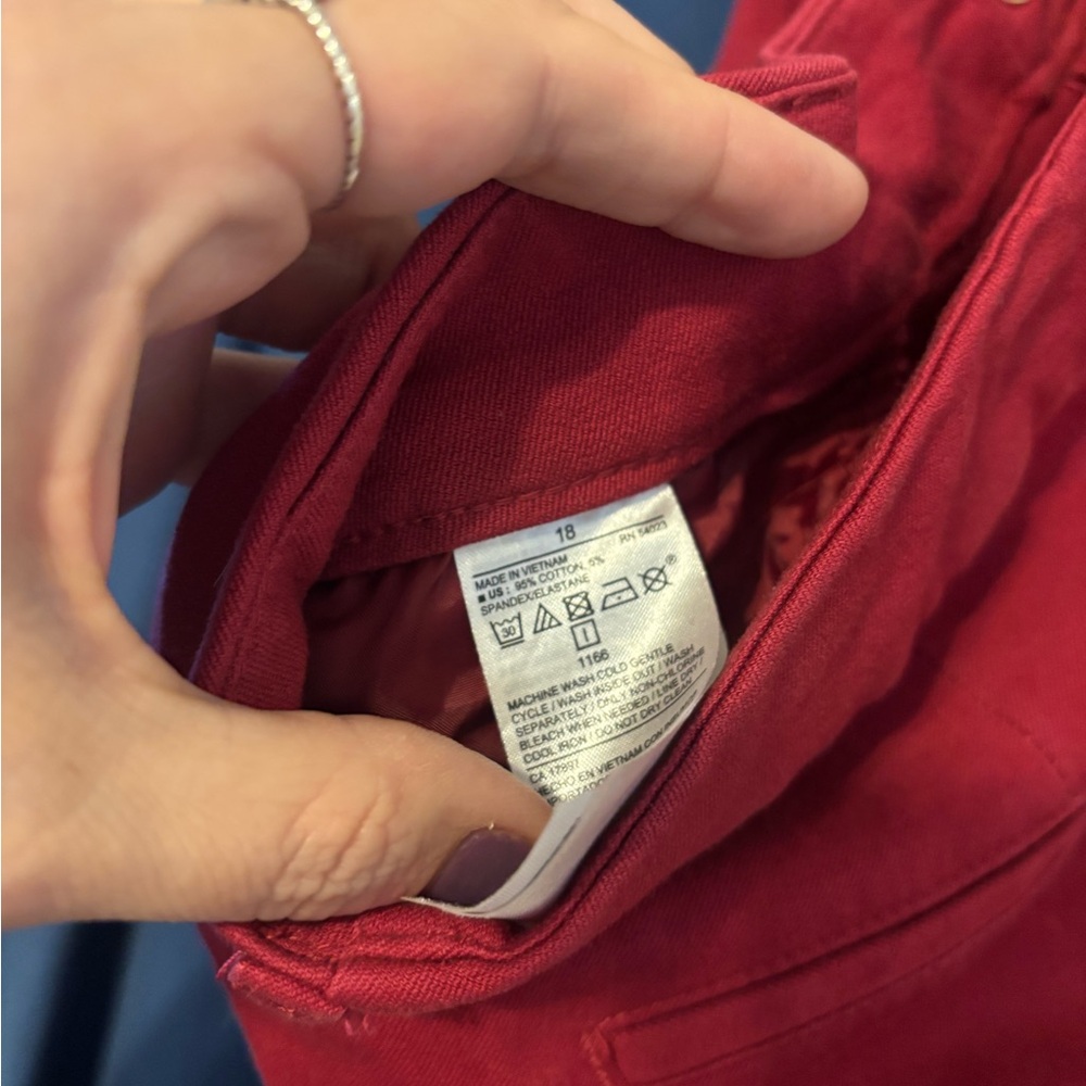 LOT of 3 Old Navy Pixie Pants - Picture 3 of 7